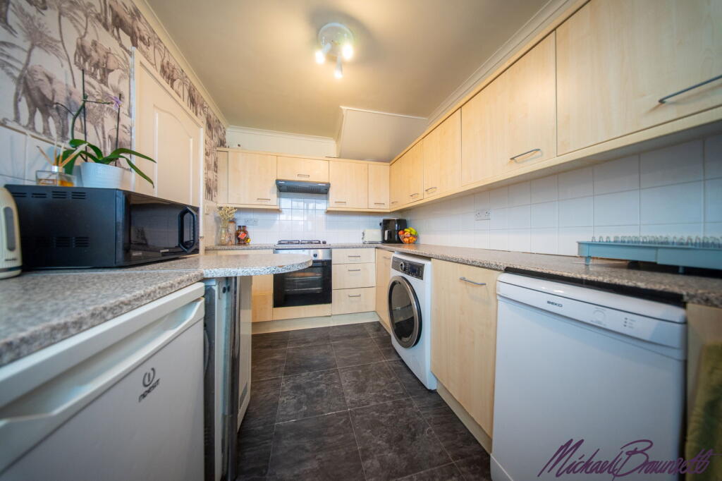 Additional image 9 of Farfield Avenue, Bradford, BD6 2EB