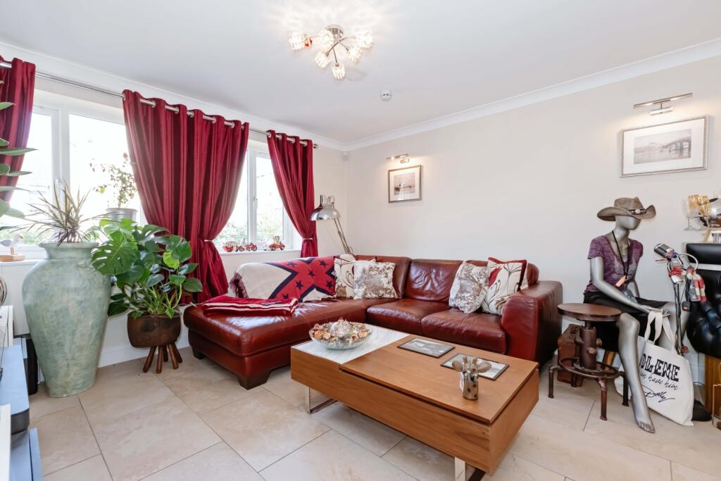 Additional image 28 of Pier Road, Littlehampton, BN17