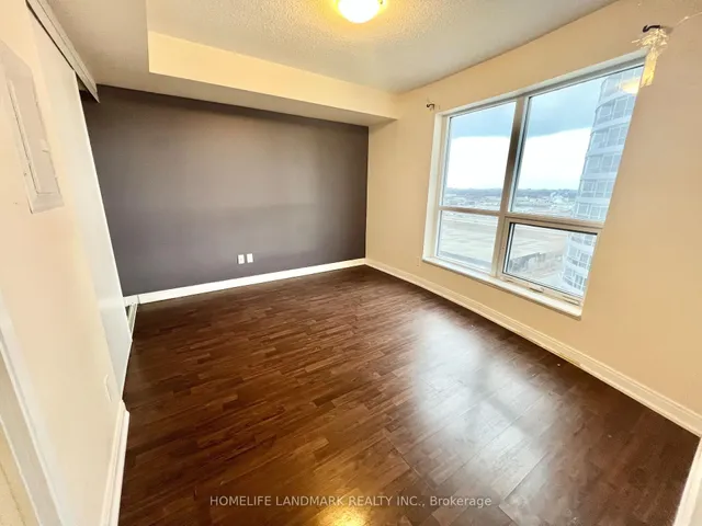 Additional image 19 of 181 Village Green Sq Unit 1714