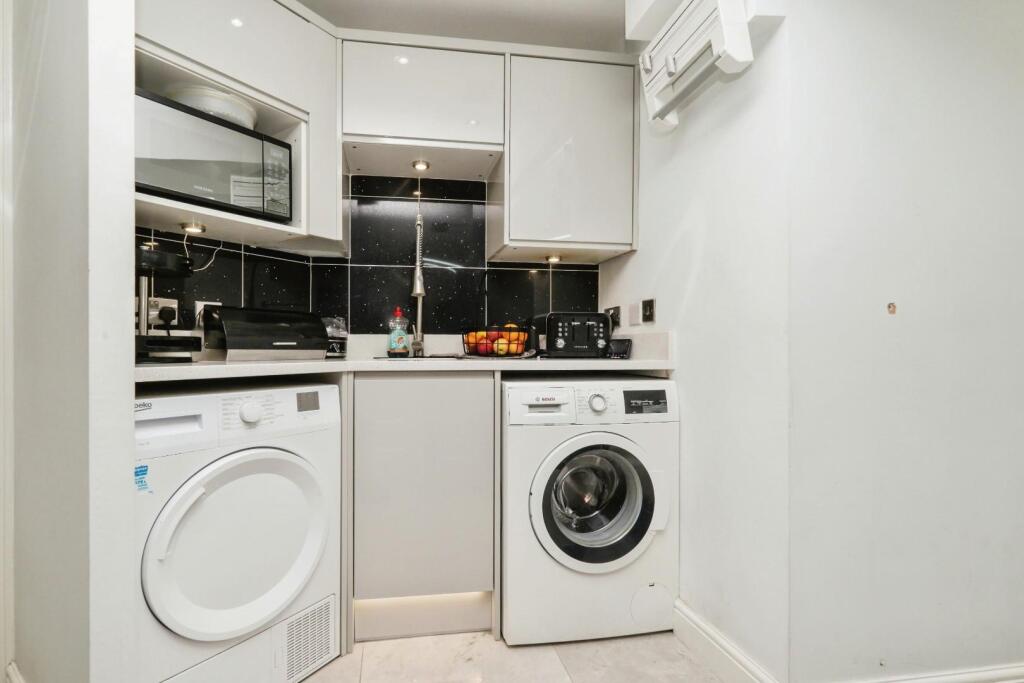 Additional image 6 of Yeomanry Close, Sutton Coldfield