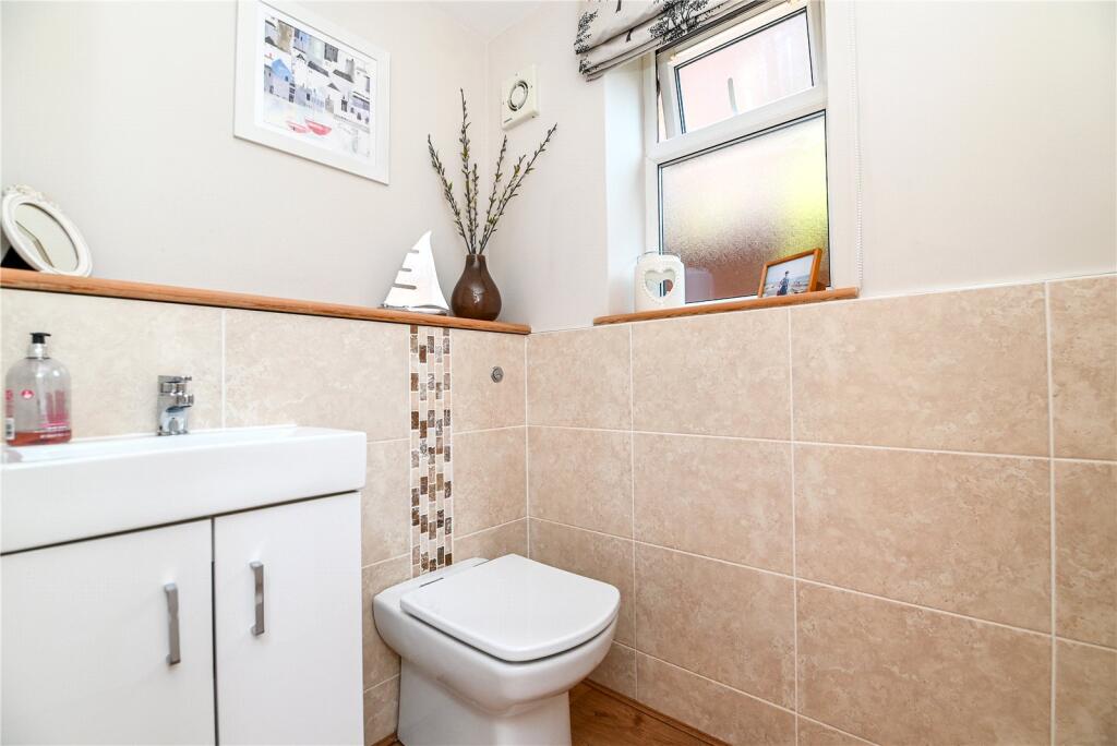 Additional image 12 of Akeshill Close, New Milton, Hampshire, BH25