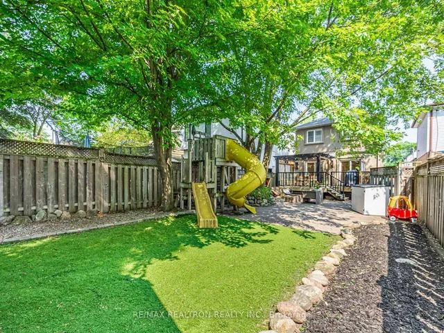 Additional image 31 of 121 Barker Ave