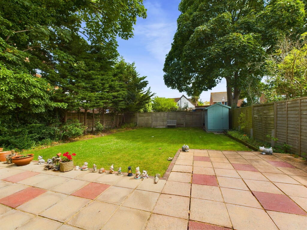 Additional image 17 of Pembroke Avenue, Marine, Worthing, BN11