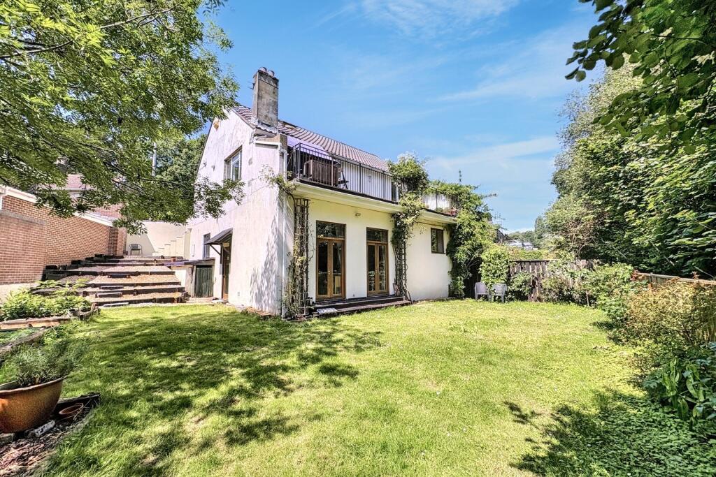 Additional image 18 of Broadstone