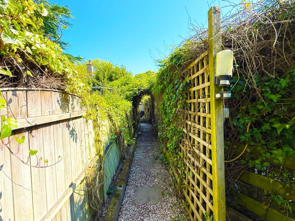 Additional image 31 of Tong Lane, Bradford