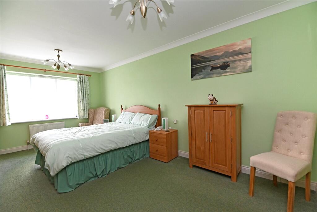 Additional image 9 of Grove Gardens, Barton on Sea, New Milton, Hampshire, BH25