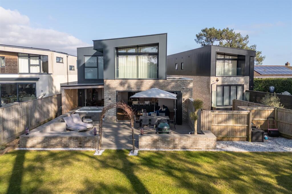 Additional image 20 of Blake Hill Avenue, Lilliput