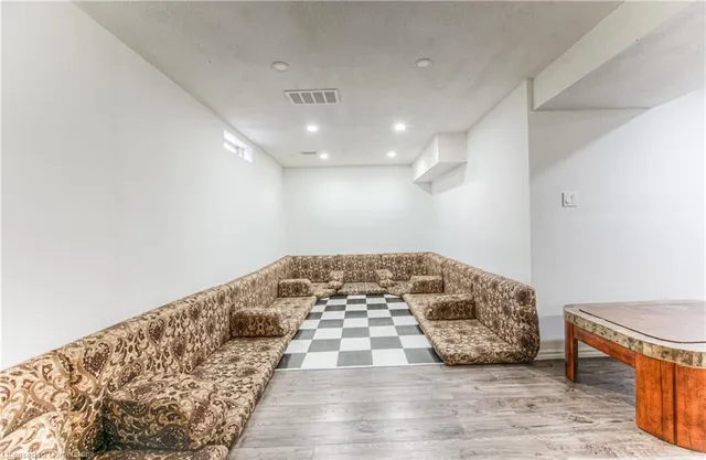 Additional image 35 of 40 Red Clover Cres