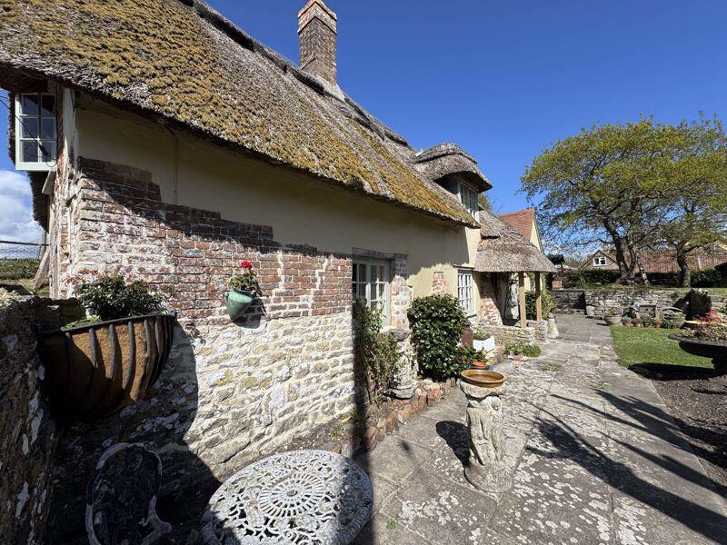 Additional image 27 of Traditional Character Thatched Cottage In Pretty Purbeck Hamlet