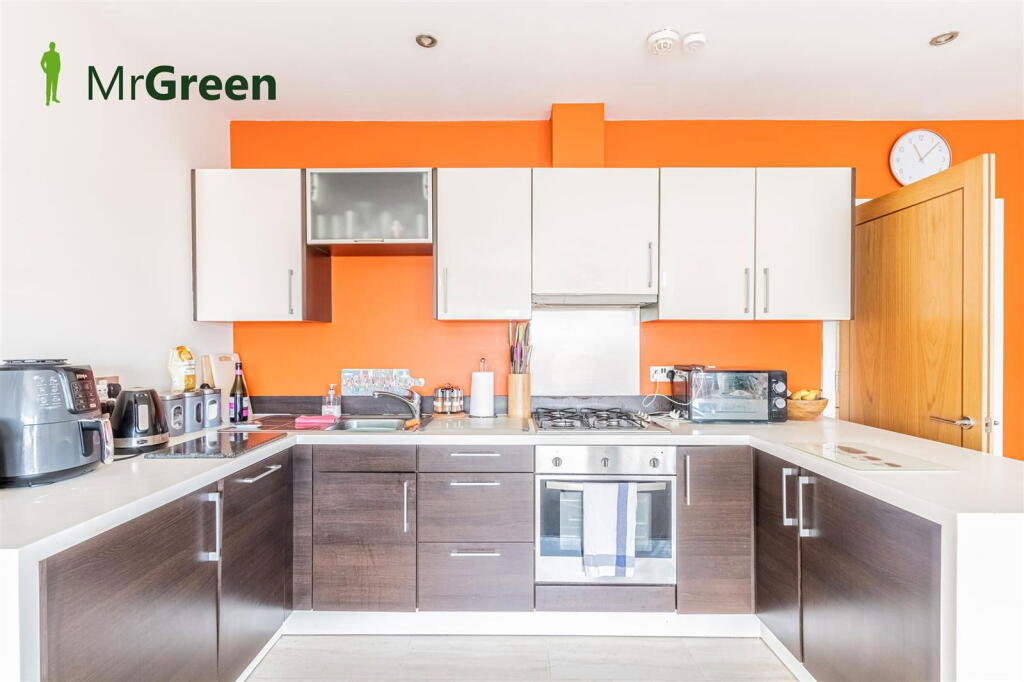 Additional image 6 of 19 Woodland Avenue, Bournemouth, BH5 2DJ