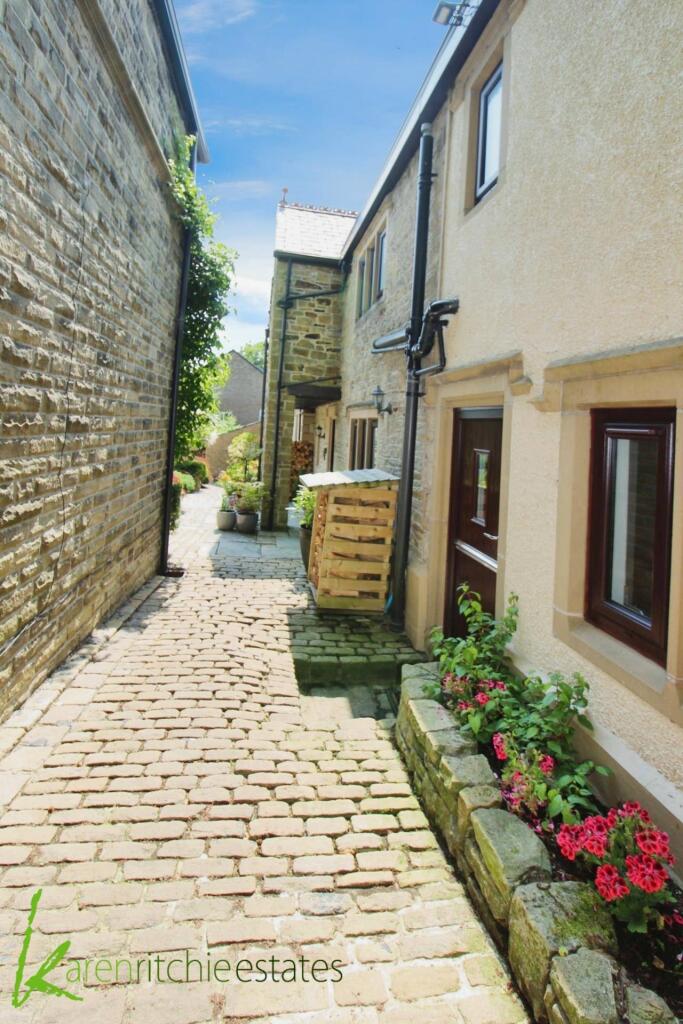 Additional image 28 of The Barn, Hollinhurst Drive