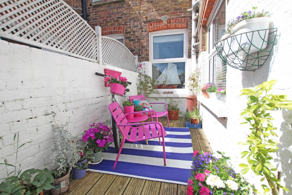 Additional image 18 of Vicarage Road, Eastbourne, BN20 8AT