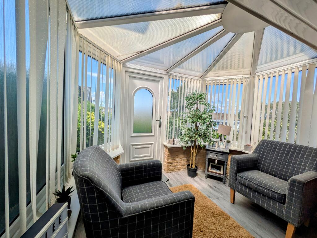 Additional image 7 of Fairway Walk, Bradford, BD7