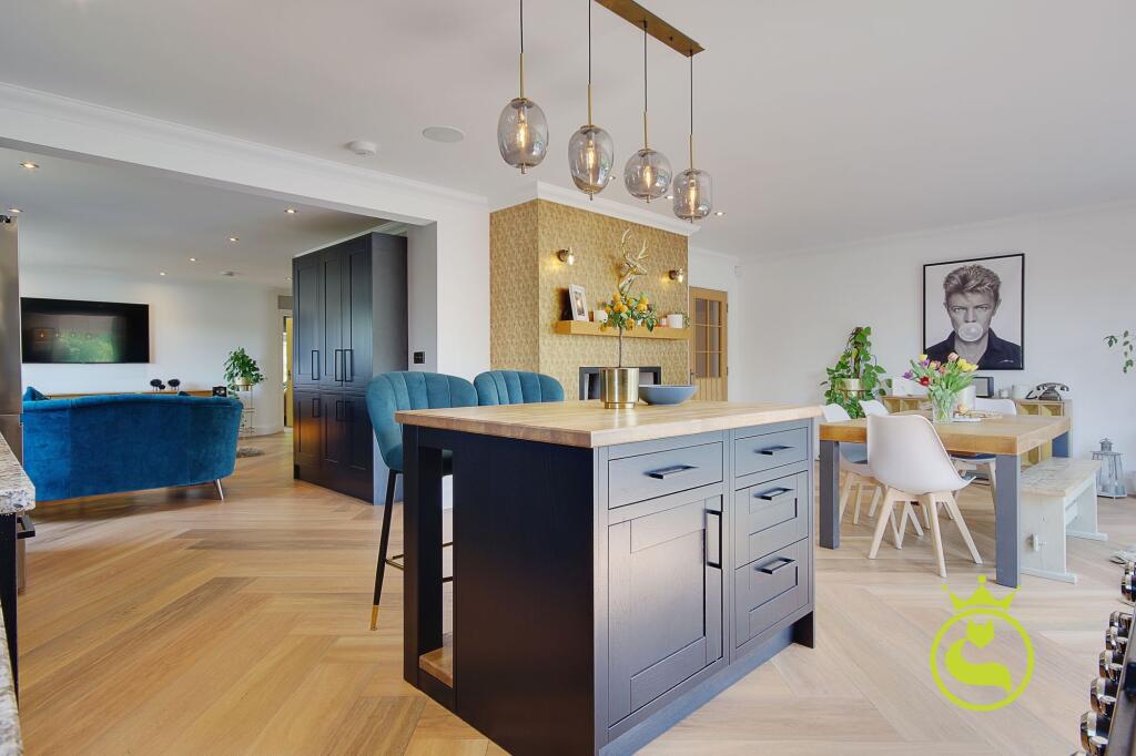 Additional image 2 of SECLUDED POSITION- De Redvers Road, Lower Parkstone BH14