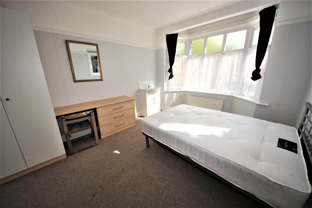 Additional image 6 of Victoria Avenue, Victoria Park, Bournemouth