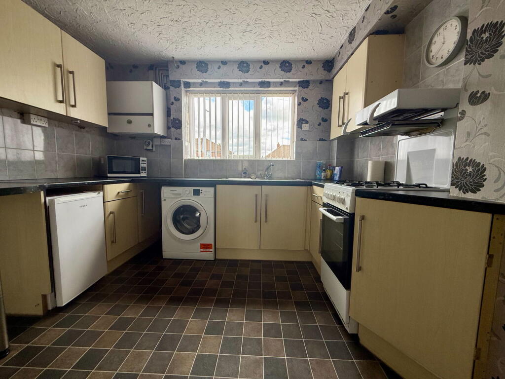 Additional image 6 of Beeches View Avenue, Halesowen, B63 2HD