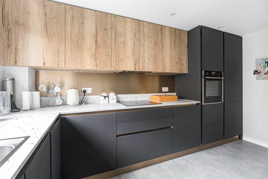 Additional image 6 of Roundwood Lane, Harpenden, AL5