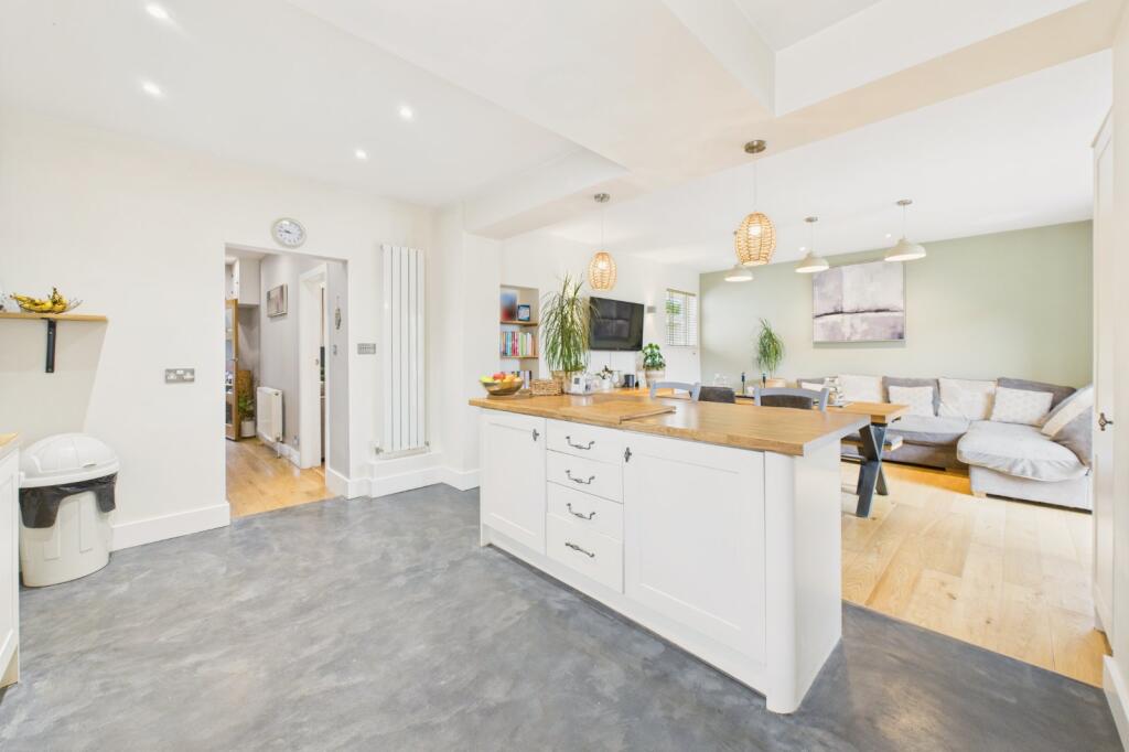 Additional image 13 of York Road, Broadstone, Dorset, BH18