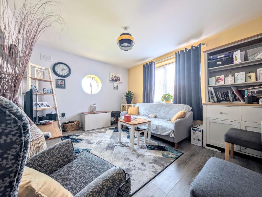 Additional image 3 of Flat , Highfield Court, Farnworth, Bolton