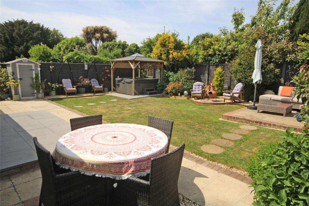 Additional image 13 of Everon Gardens, New Milton, Hampshire, BH25