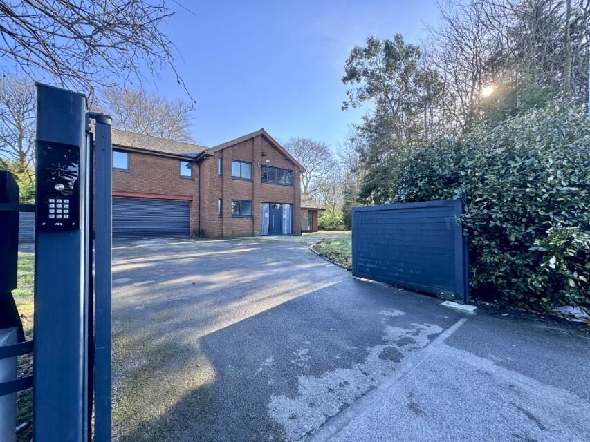 Primary image of 14 Breckland Drive, Bolton, BL1 5BQ