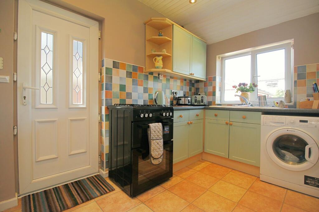 Additional image 18 of Hollingwood Lane, Bradford, BD7