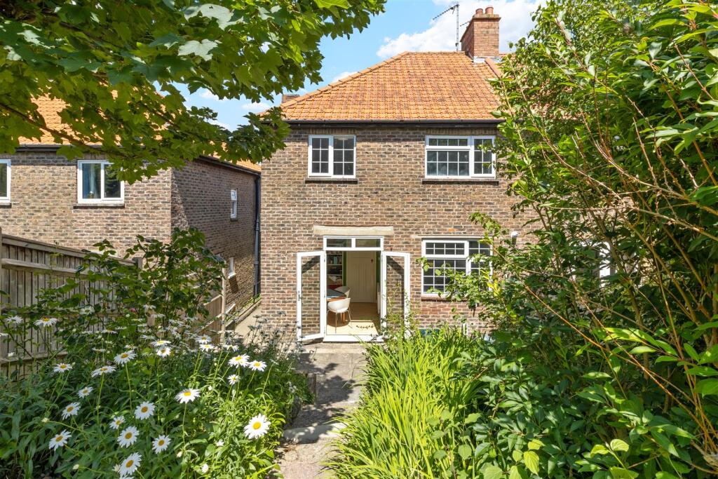 Additional image 31 of Longland Road, Eastbourne