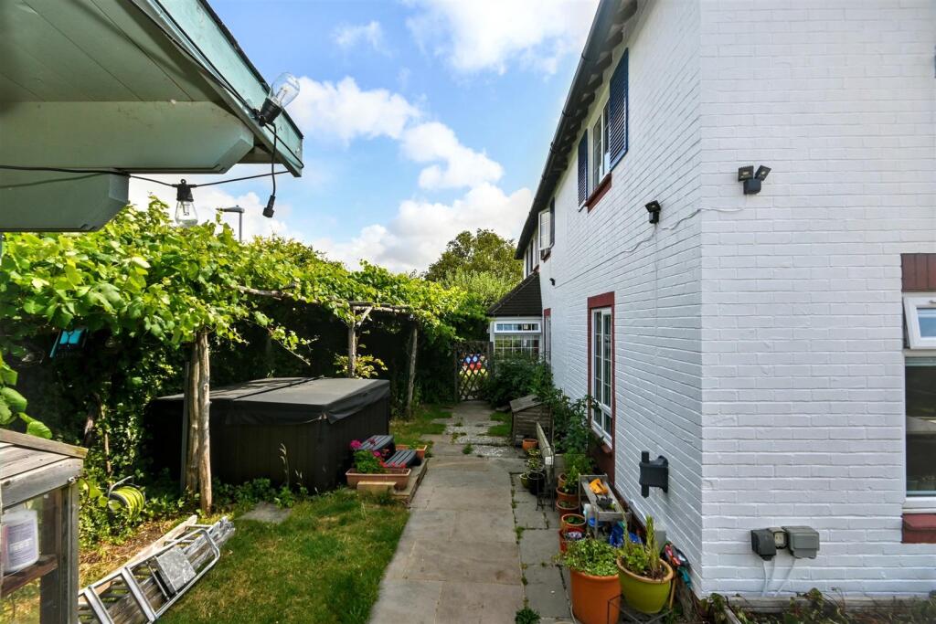 Additional image 29 of Woodland Avenue, Eastbourne