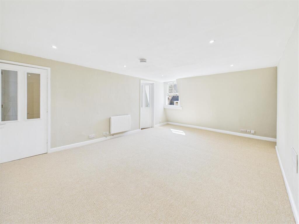 Additional image 6 of Rivers Street, City Centre