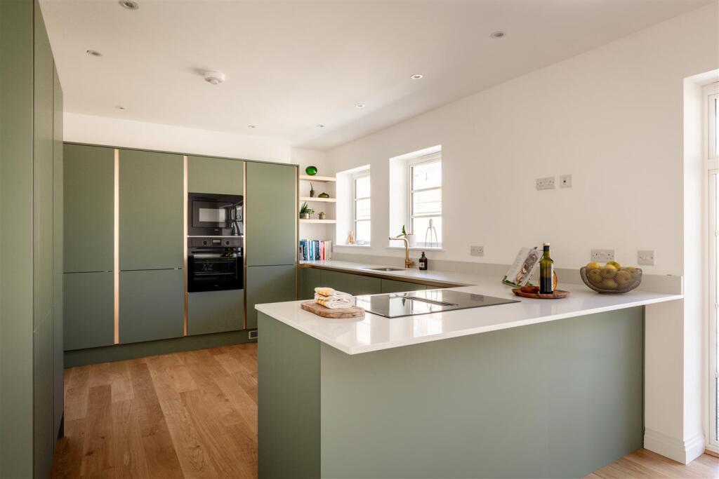 Additional image 25 of The Vale, Ovingdean