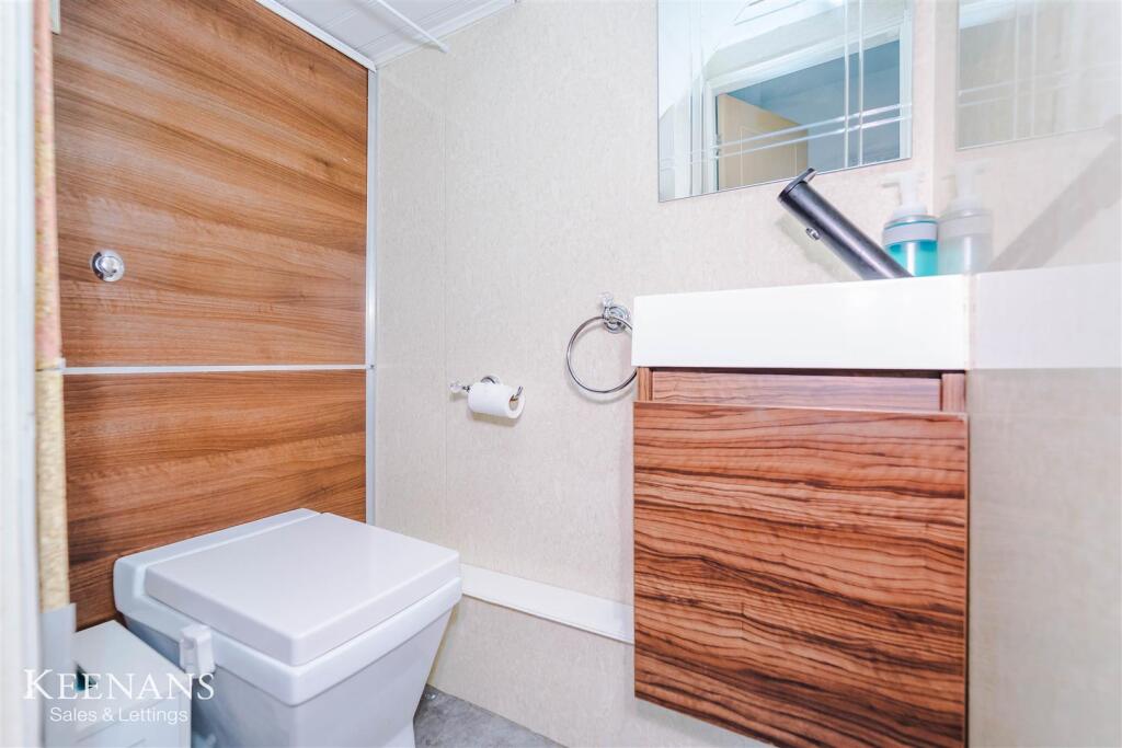 Additional image 36 of Brandlesholme Road, Bury