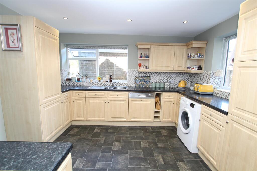 Additional image 27 of Tabbs Lane, Scholes, Cleckheaton