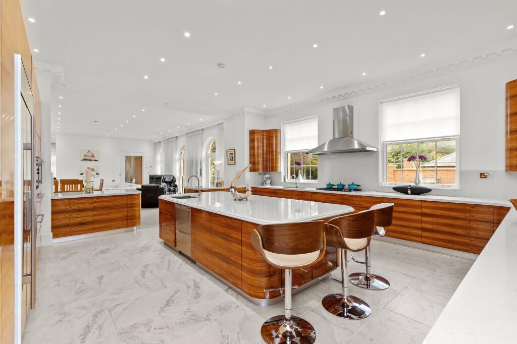 Additional image 7 of High Street, Angmering, BN16