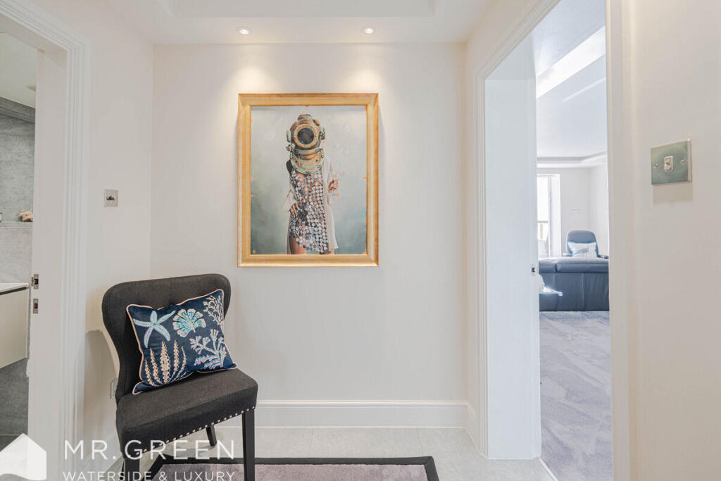 Additional image 9 of Cliff Lodge, 5 Boscombe Overcliff Drive, Bournemouth, BH5 1JB