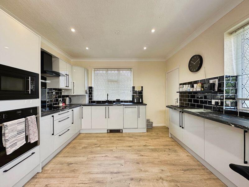 Additional image 19 of Leamington Avenue, Bury