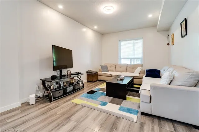 Additional image 12 of 151 Lancaster St