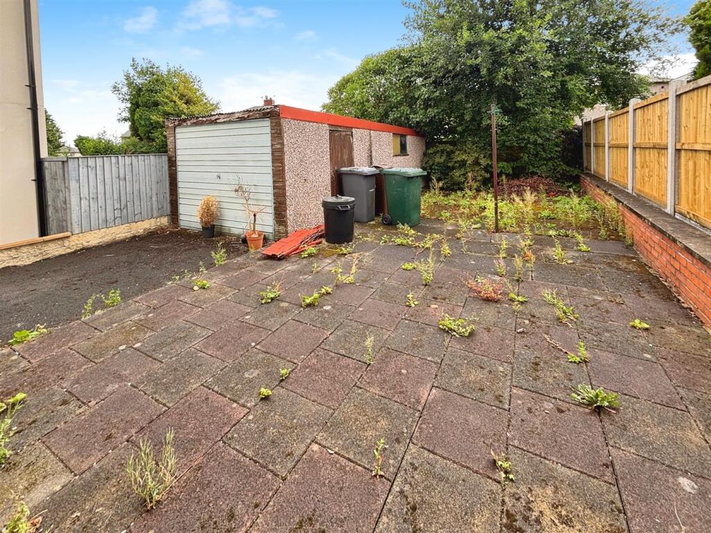 Additional image 12 of Larch Hill, Bradford, BD6 1DN