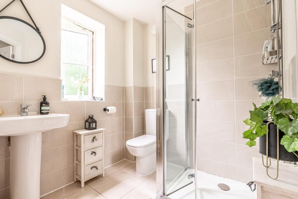 Additional image 17 of Neville Close, St. Albans, Hertfordshire, AL3