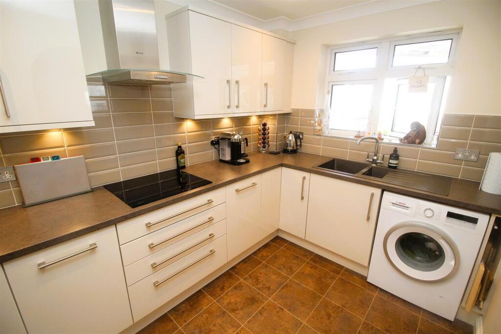 Additional image 17 of Lake Avenue, Poole