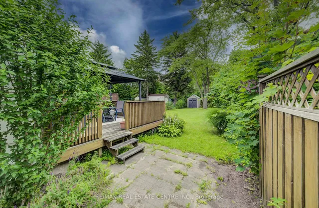 Additional image 40 of 65 Selkirk Dr