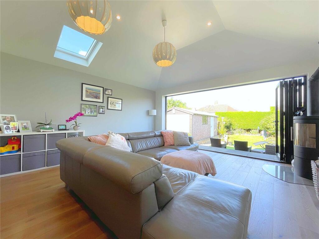 Additional image 5 of Willow Crescent, Wrose, Bradford, BD2