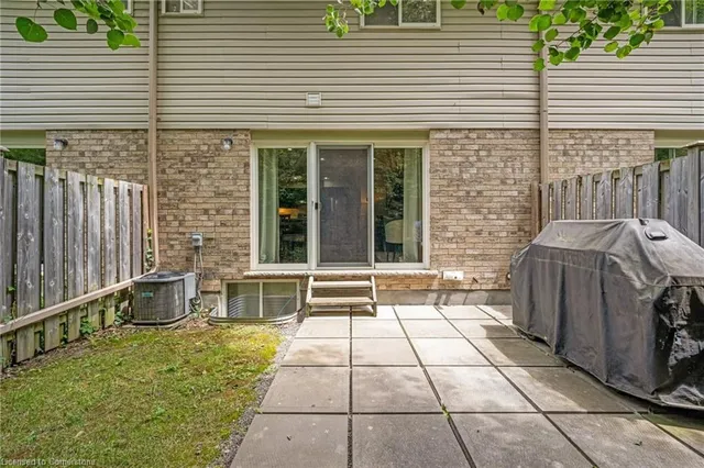 Additional image 25 of 300 Fallowfield Dr Unit 20