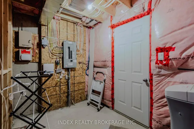 Additional image 41 of 207 Eden Oak Tr