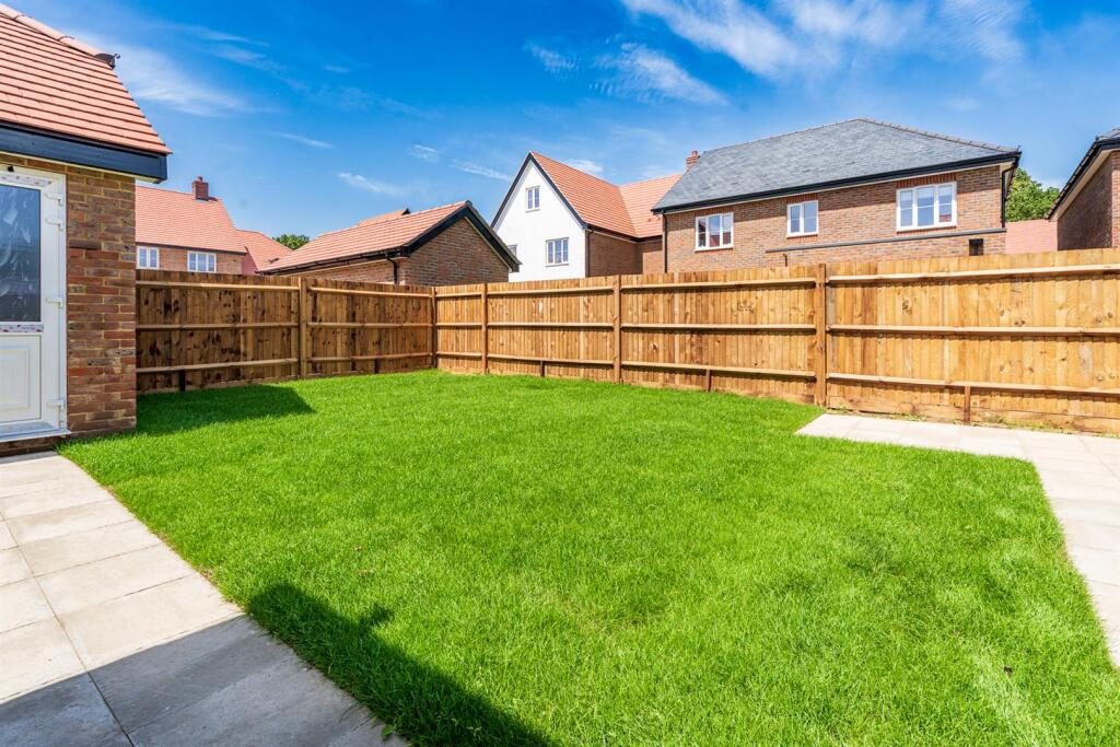 Additional image 17 of 9 Meadow Gate, Angmering