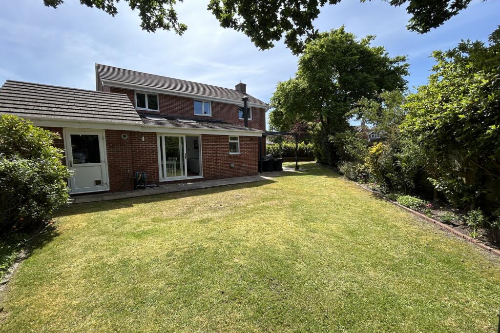 Additional image 16 of Ridge