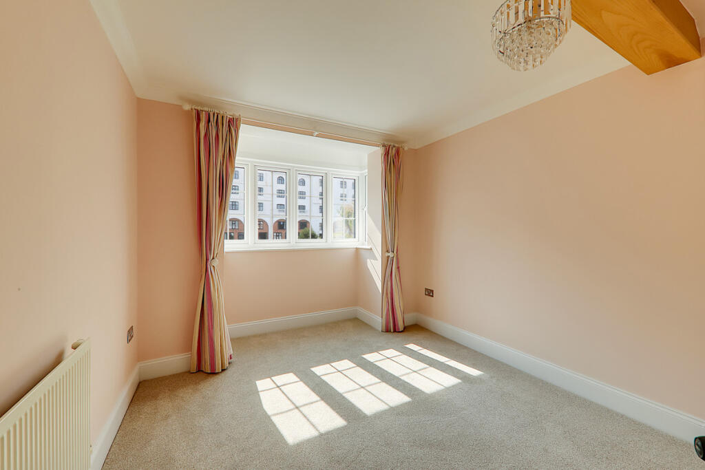 Additional image 17 of Grand Avenue, Worthing, BN11