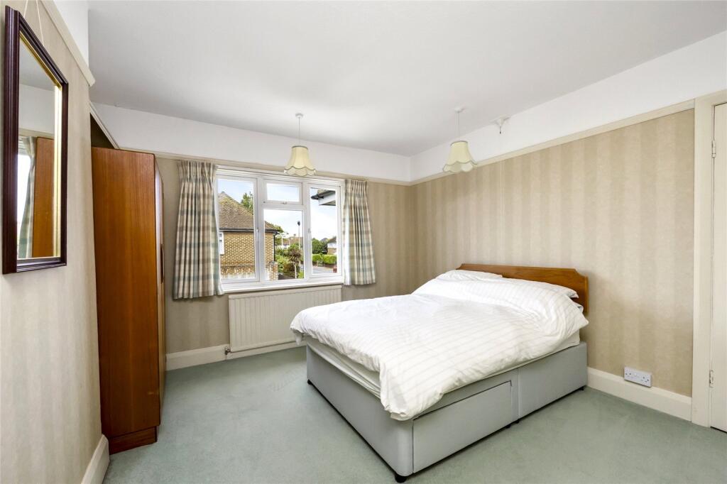 Additional image 28 of George V Avenue, Worthing, West Sussex, BN11