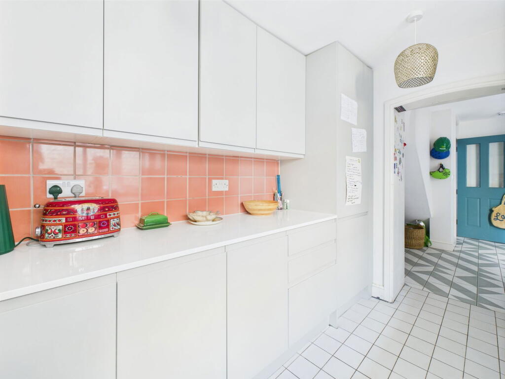 Additional image 5 of Alfred Place, Worthing BN11 3EP