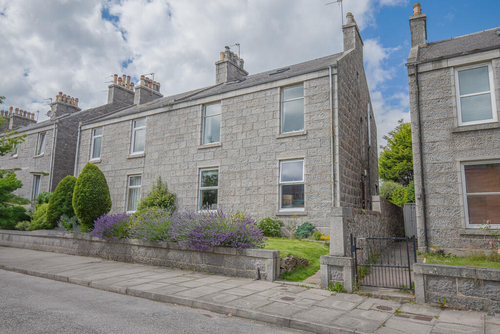 Additional image 18 of Irvine Place, Aberdeen