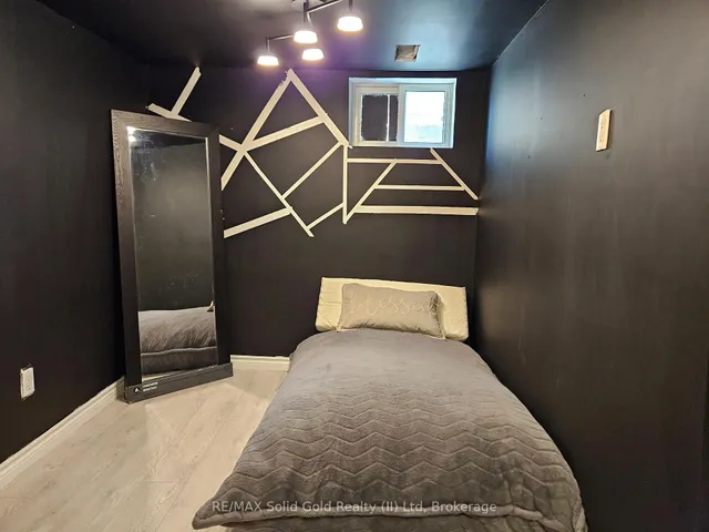 Additional image 19 of 45 St Clair Ave